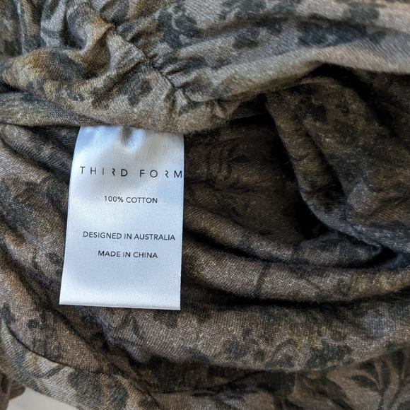 Third Form Ruched Top - Picture 6 of 8